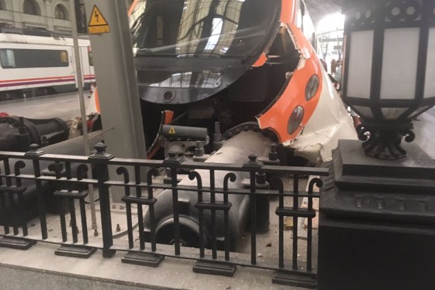 Accident feroviar in gara Estación de Francia din Barcelona – 54 de răniți