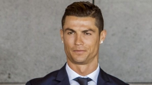 Cristiano Ronaldo, condamnat la doi ani de inchisoare, plătește 19 milioane de euro.