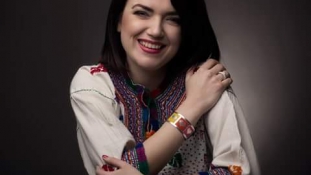 Corina Fakesch – cusătură pe argint, un concept Corina Jewelry Design