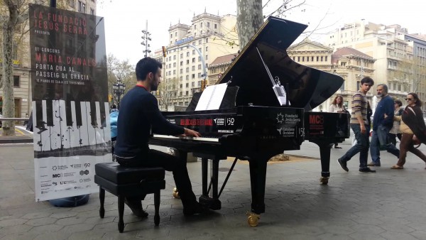 Concursul Maria Canals scoate pianele in stradă