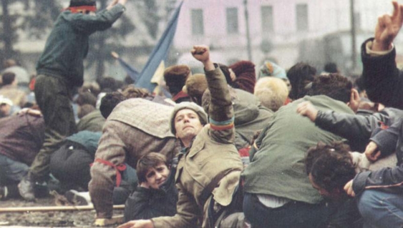 Revolutia Romana din Decembrie 1989 – file de istorie